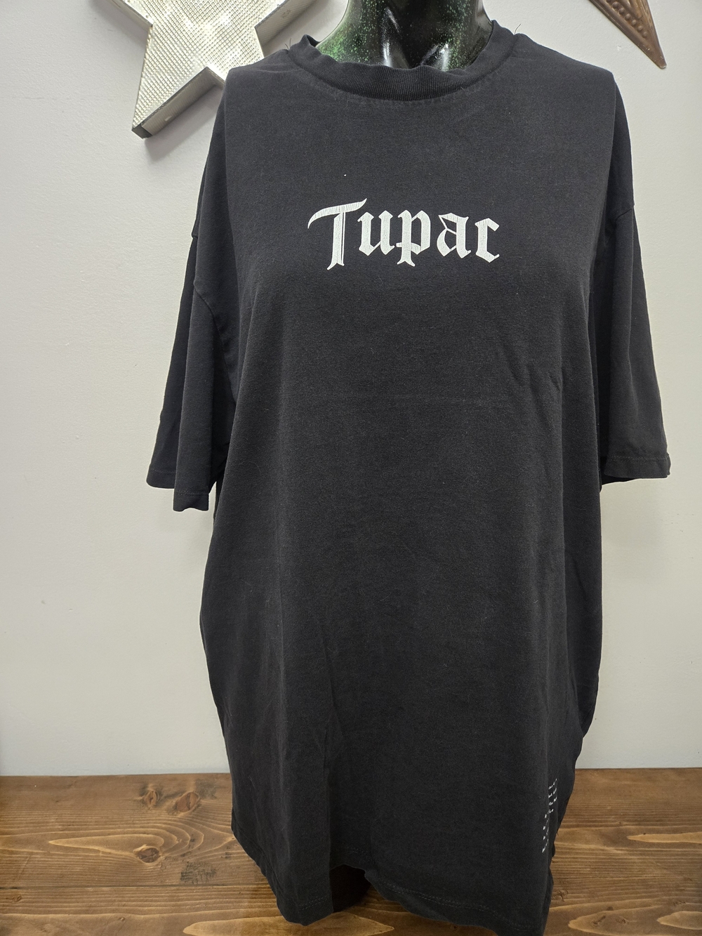 Black Tupac Graphic Tee